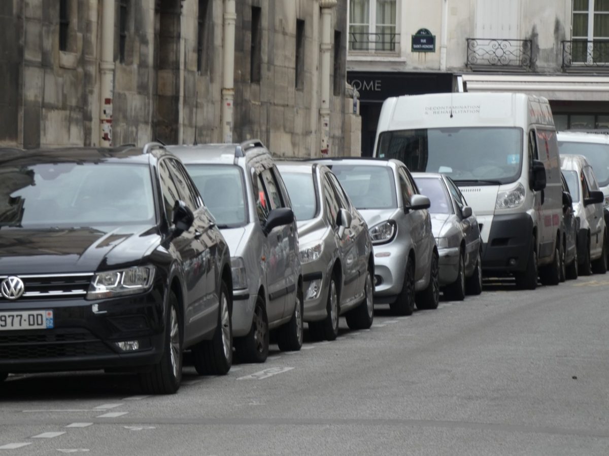 Règles de stationnement sur les places de livraison à Paris